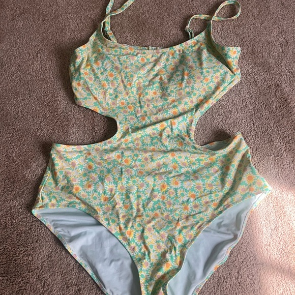 Aerie Floral Cutout Swimsuit - Picture 1 of 2